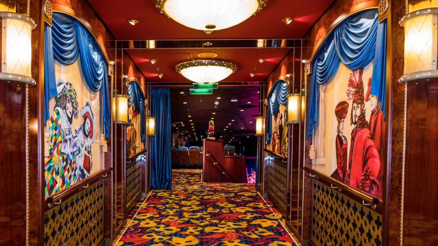 Passage Cruise Ship